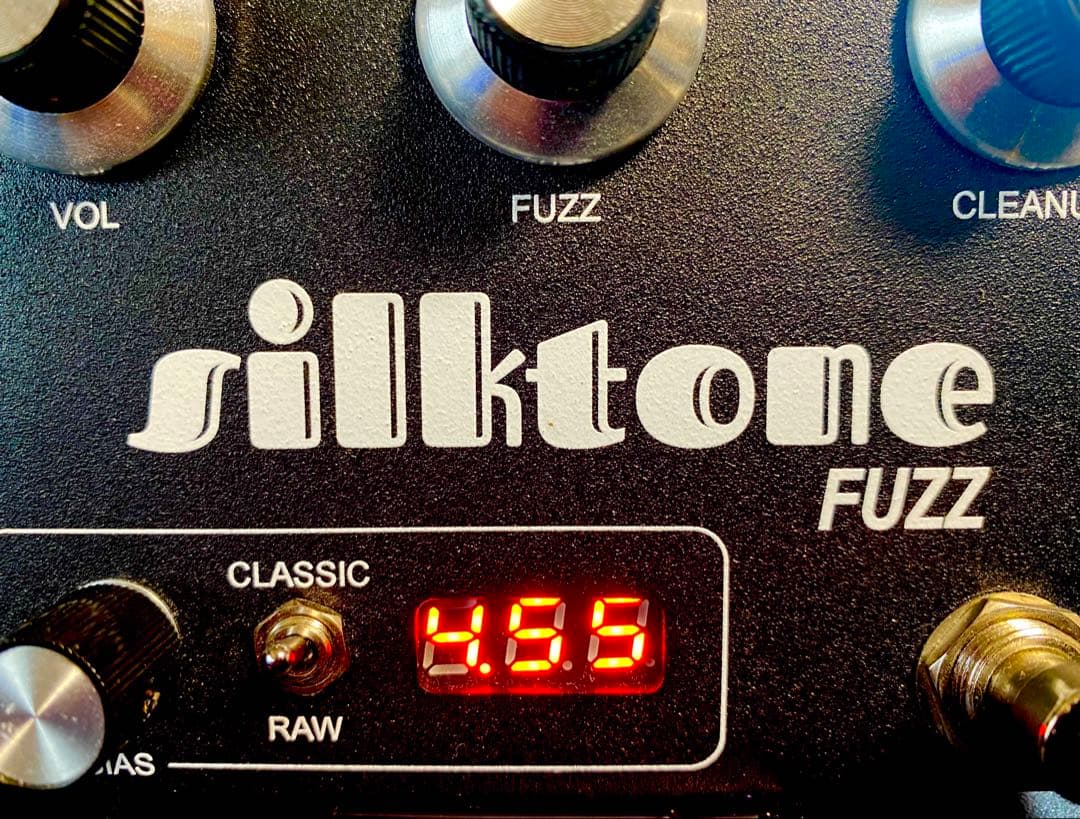 silktone FUZZ ギターエフェクター