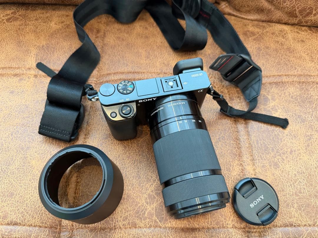 一時値下Sony α6000本体とズームレンズ