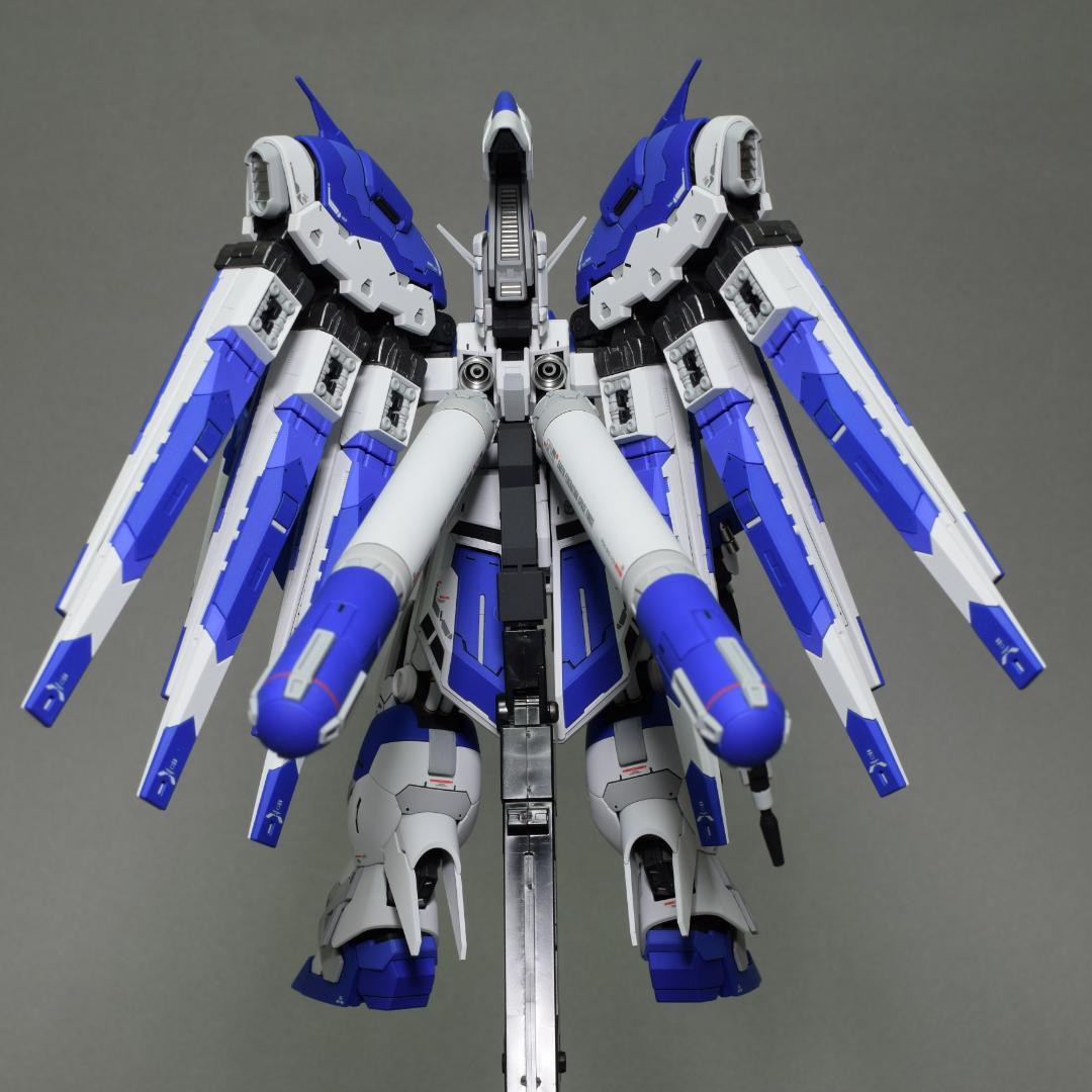 塗装済み完成品 RGハイニューガンダム