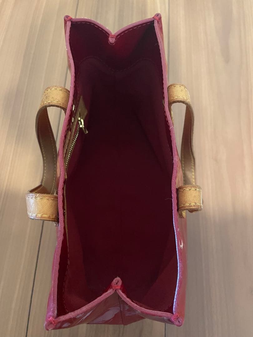 さおー　Louis Vuitton ヴェルニ 赤 バッグ