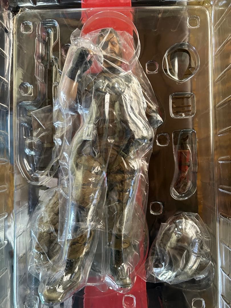 Gecco メタルギアソリッド　ヴェノムスネーク 1/6スケールフィギュア