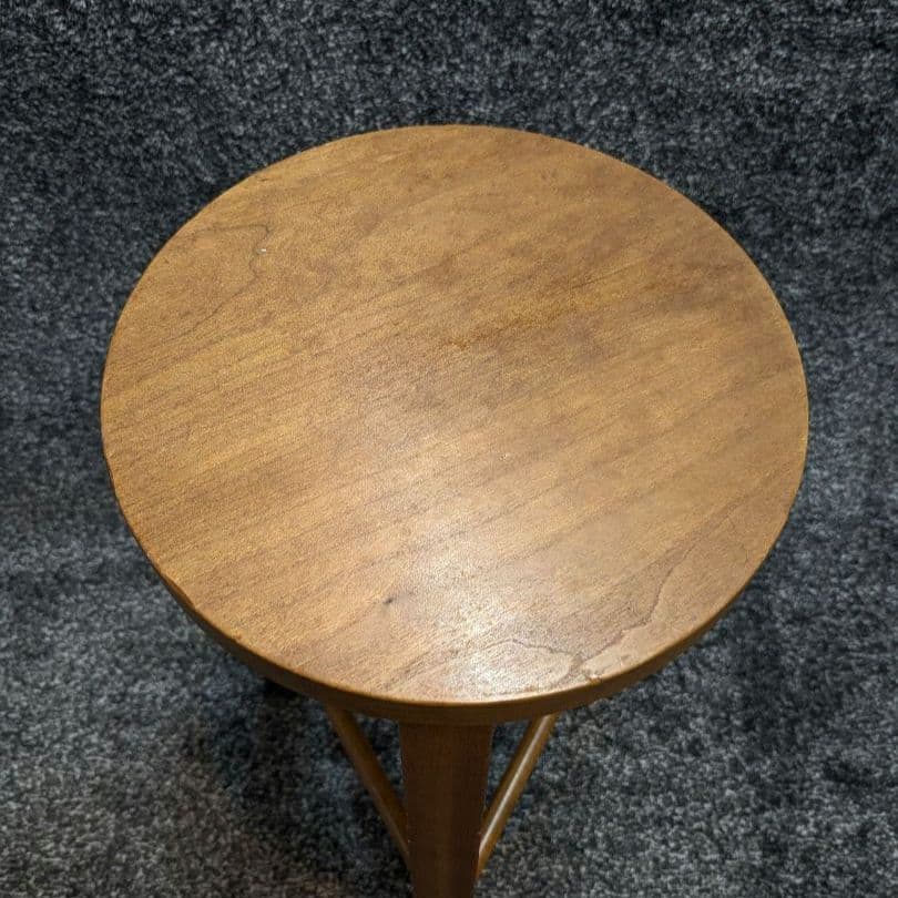 フリーハンドイマイ　木製　スツール　職人　キッチン