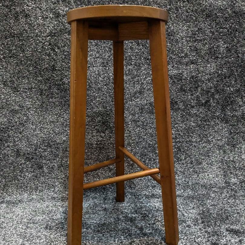 フリーハンドイマイ　木製　スツール　職人　キッチン