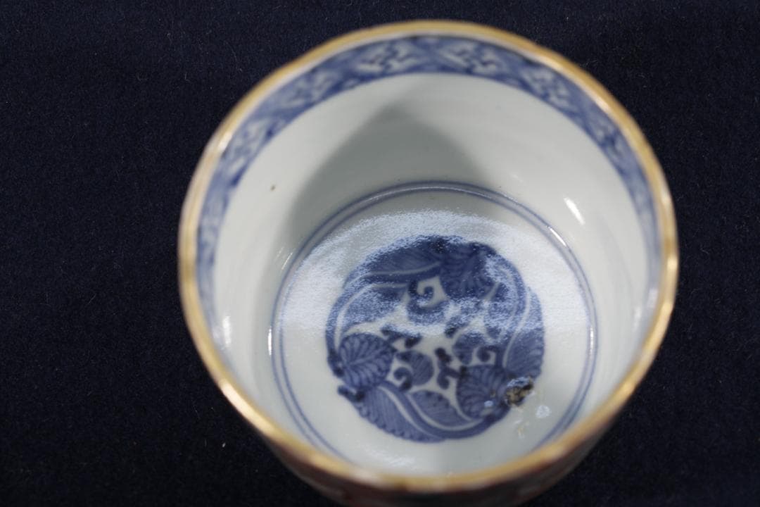 933 古伊万里超大型金襴手窓絵唐獅子文様蕎麦猪口　無傷美品　幕末