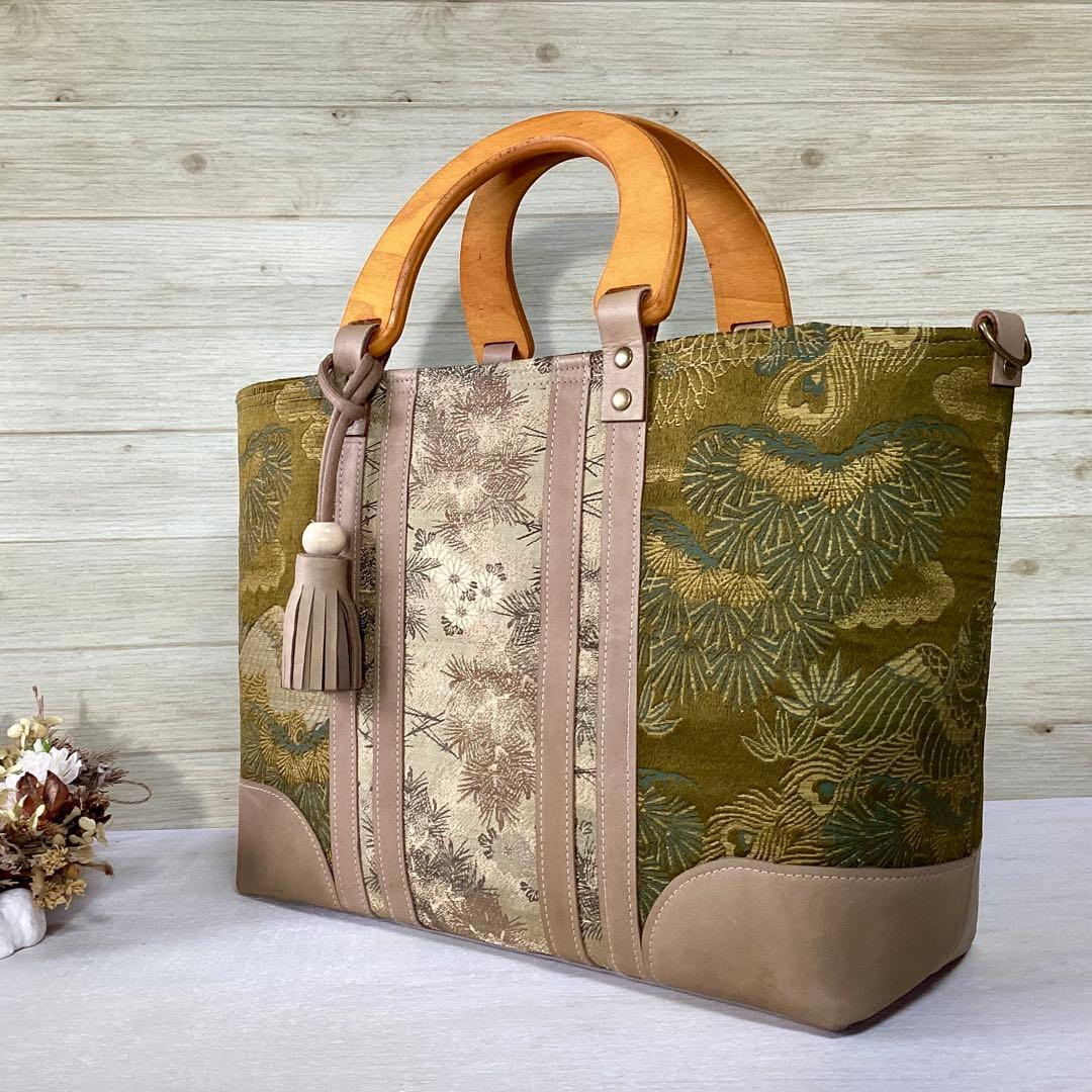 着物リメイク. アンティーク丸帯 × 本革 トートバッグ. ハンドメイド 花鳥柄
