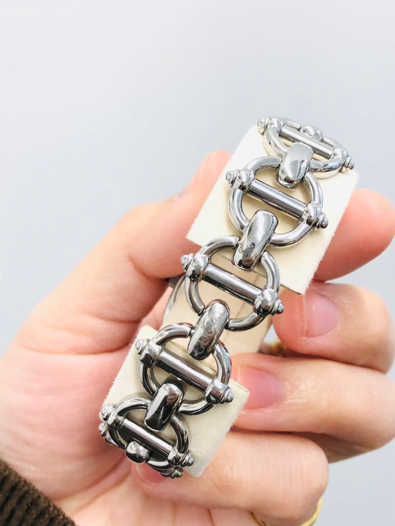 極美品！ グッチ GUCCI 6400L 腕時計 シルバー 箱付き