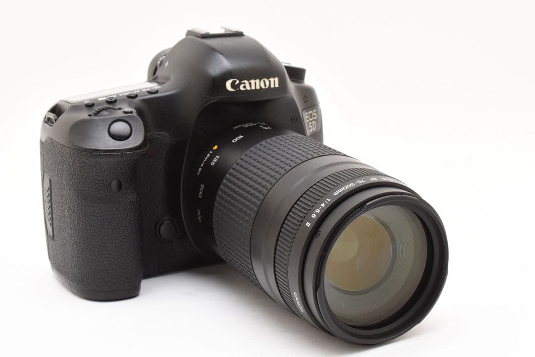 デジタルカメラ Canon EOS 5D mark III / Canon EF75-300mm