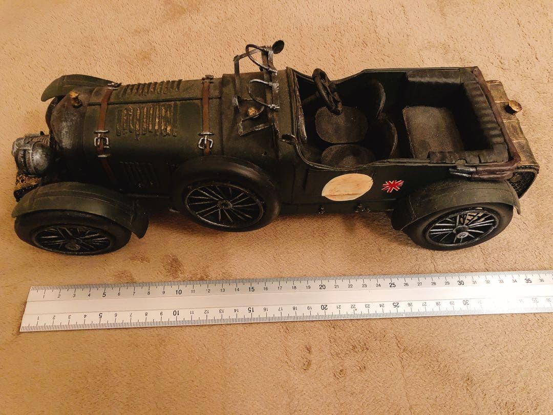 ヴィンテージ　ベントレー　ブリキの車