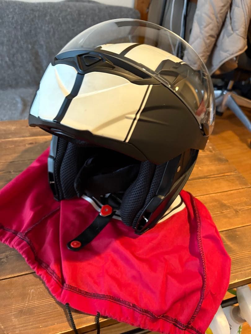 bell リボルバーエボ　ホワイト/ブラック