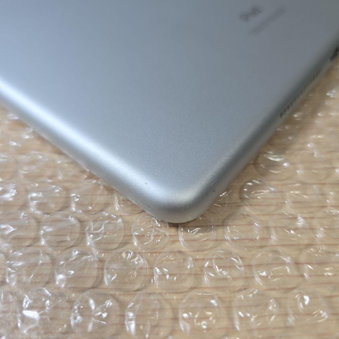 と*ん様 比較的美品■iPad 8◼️電池良品◼️純正アダプター充電ケーブル付属