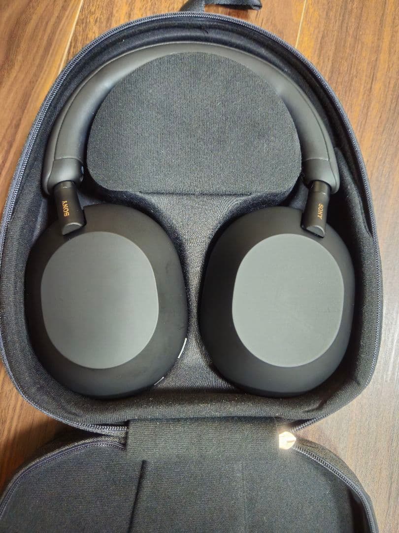 Sony WH-1000XM5 ブラック