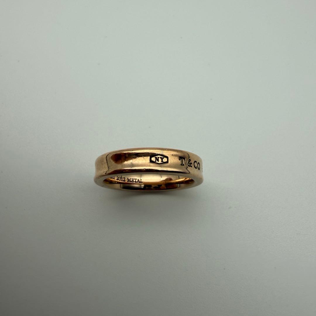 ティファニー 1837 ナロー リング メタル ゴールド　ブランド　指輪　ロゴ