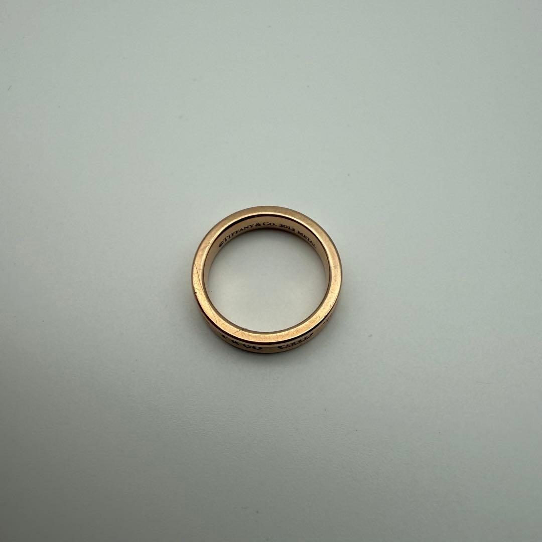 ティファニー 1837 ナロー リング メタル ゴールド　ブランド　指輪　ロゴ