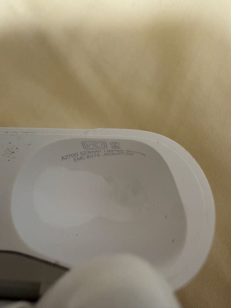 アップルAirPodsPro2世代本体 刻印付き