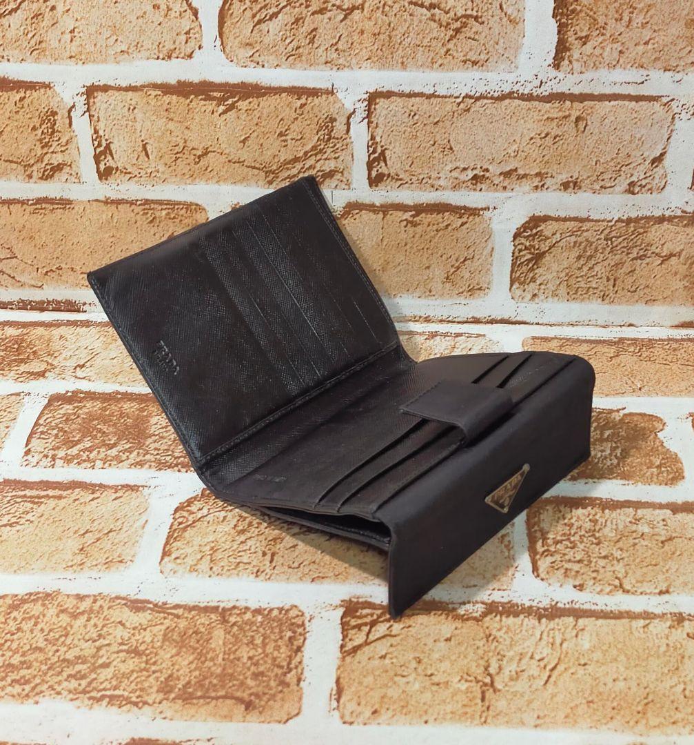 PRADAブラック 二つ折り財布