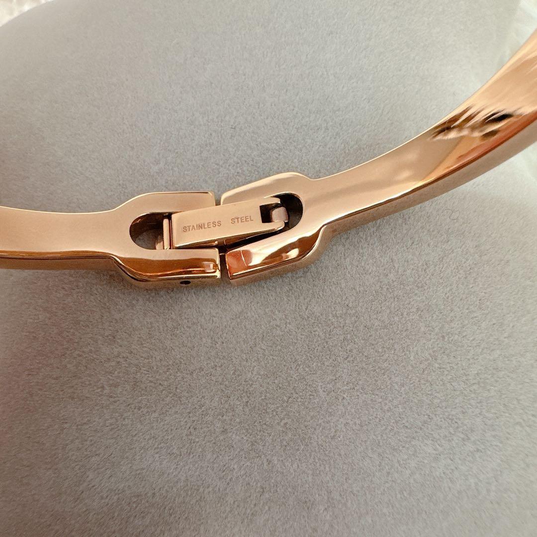 美品　GUCCI 腕時計 型番 6800L ゴールド レディース　箱付き