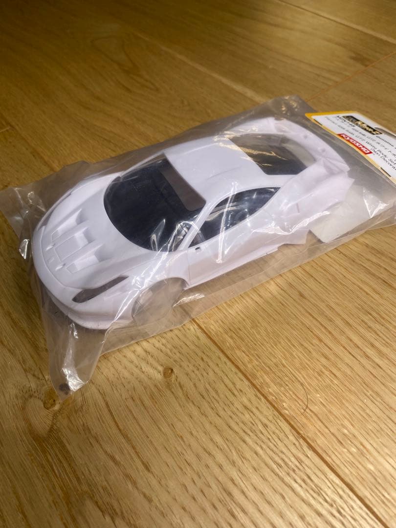 ミニッツ　フェラーリ458＆FXX 新品ボディ 収納￼ケース付き