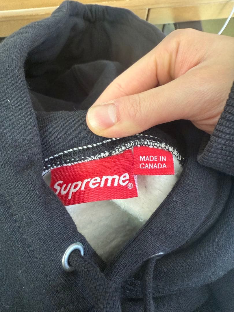 Supreme フード付きパーカー ブラック/ホワイト