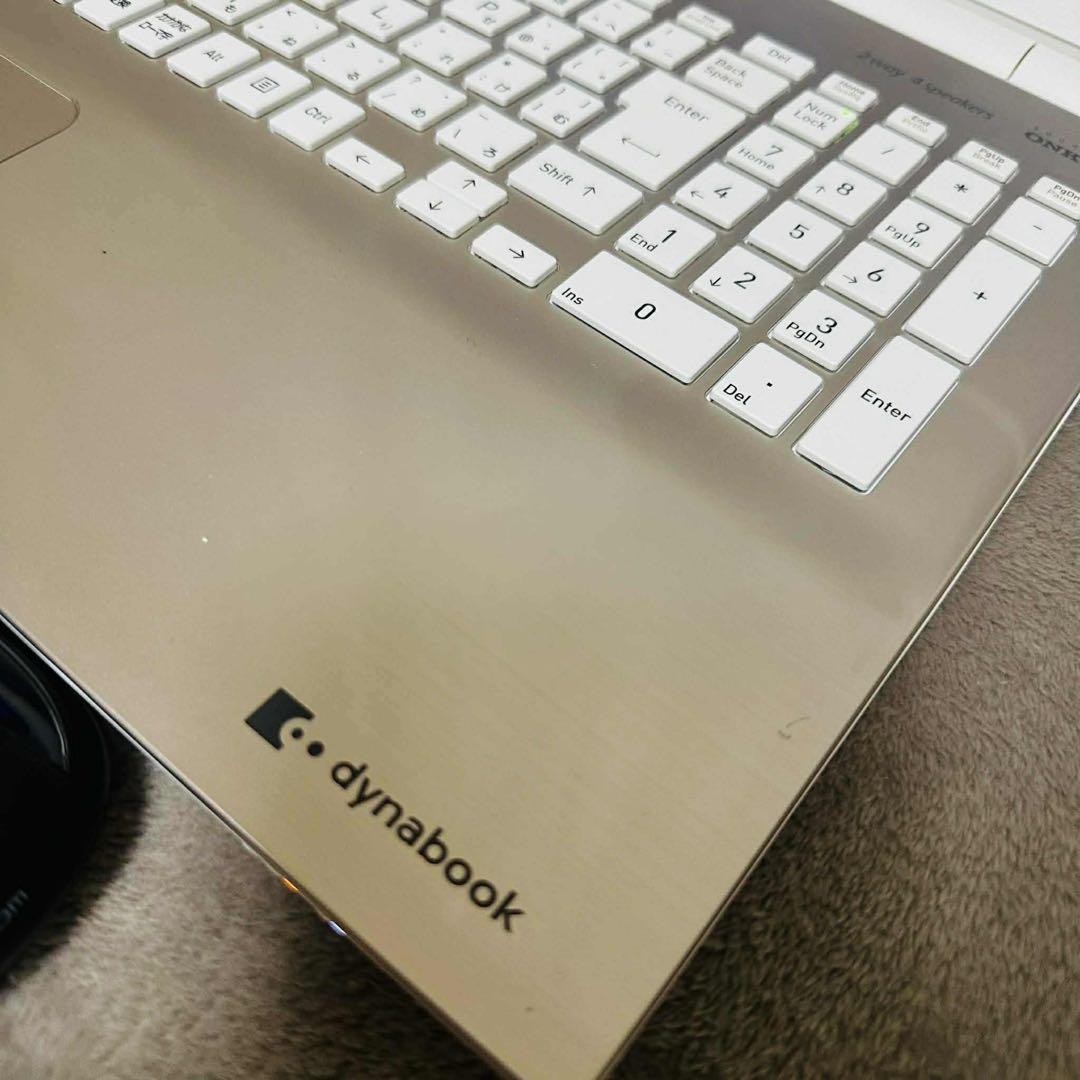 S205 TOSHIBAノートパソコンSSD第8世代Windows11オフィス付