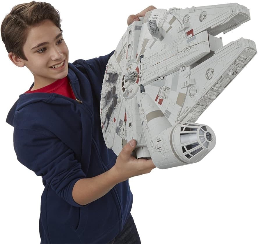 ハズブロ スターウォーズ ミレニアムファルコン 新品・未開封