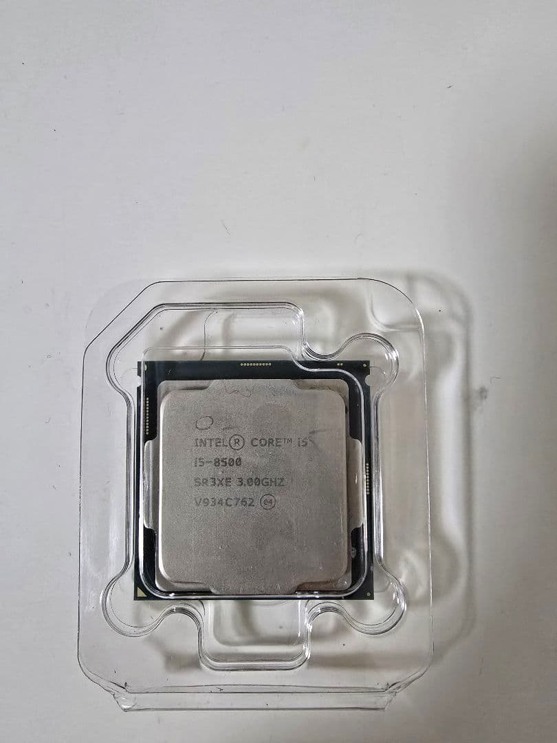 Intel Core i5-8500 CPU + DDR4 8gbメモリ