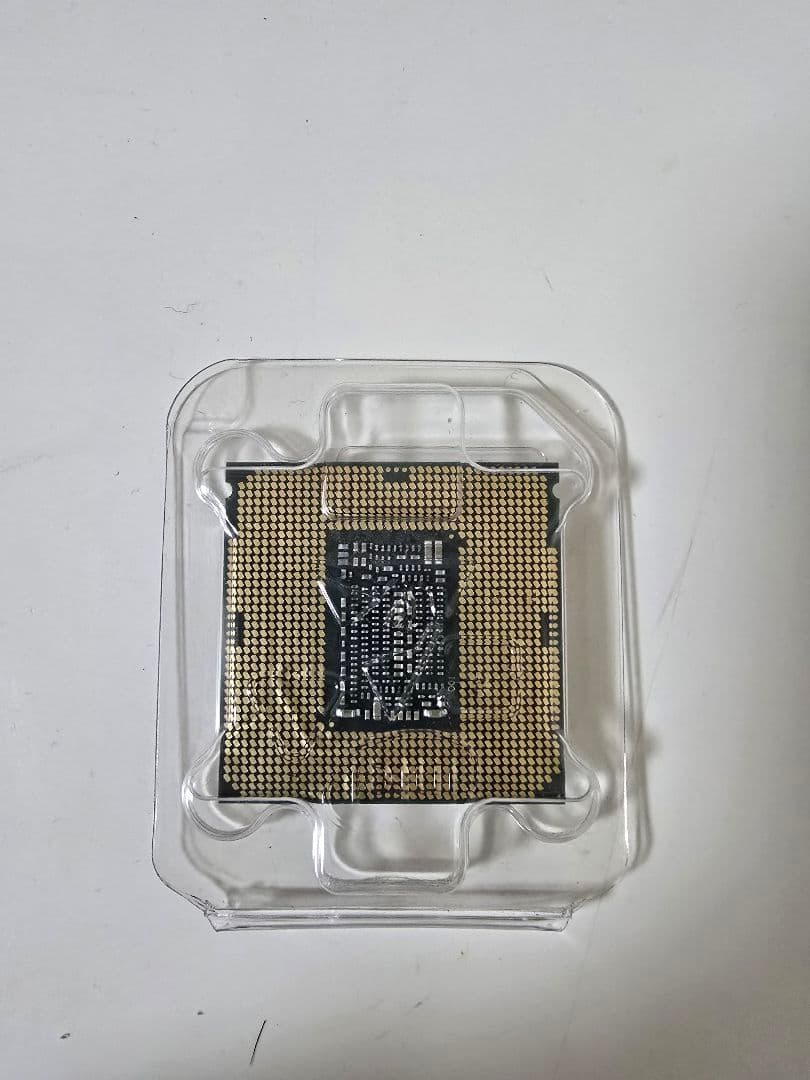 Intel Core i5-8500 CPU + DDR4 8gbメモリ