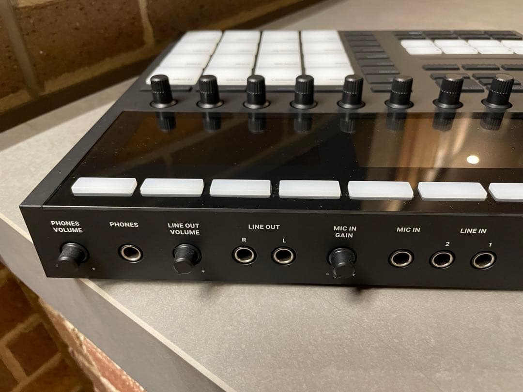 7/31(木)までお値下げ中！美品MASCHINE (本＆ケース付き)