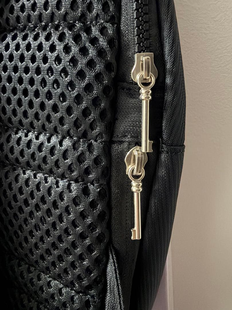 ATEEZ OFFICIAL LIGHTINY SLING BAGスリングバック