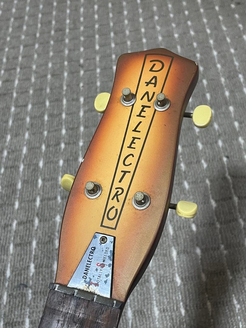 ダンエレクトロ　ロングホーン　ベース　ジャンク