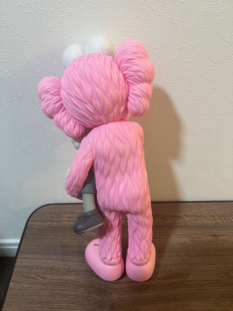 KAWS Take Pinkカウズフィギュアピンク テイクフィギュア