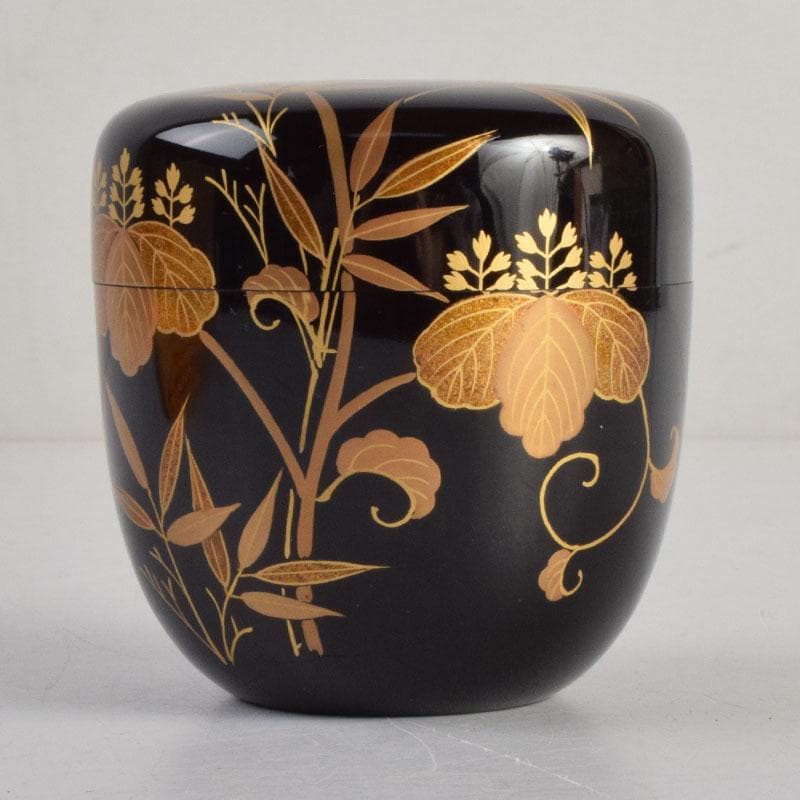 茶道具　塗師　岡本陽斉作　笹桐蒔絵　黒中棗　共箱　V　8836