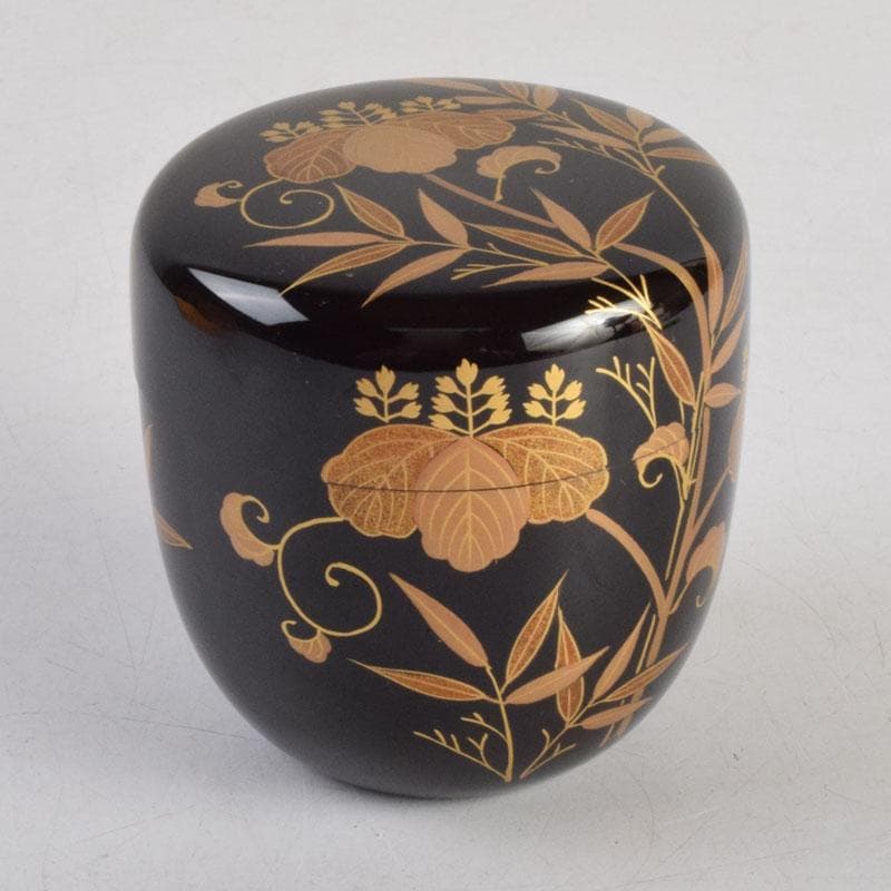 茶道具　塗師　岡本陽斉作　笹桐蒔絵　黒中棗　共箱　V　8836