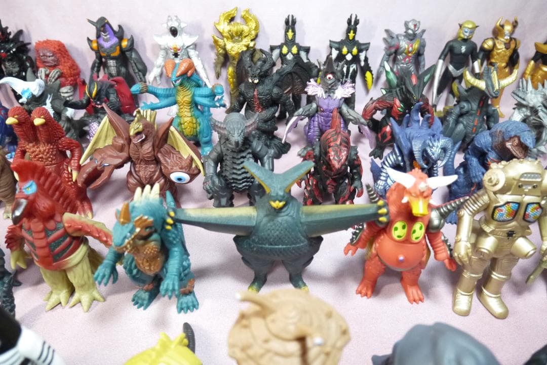 ウルトラ怪獣シリーズ500　怪獣ソフビ　86体セット
