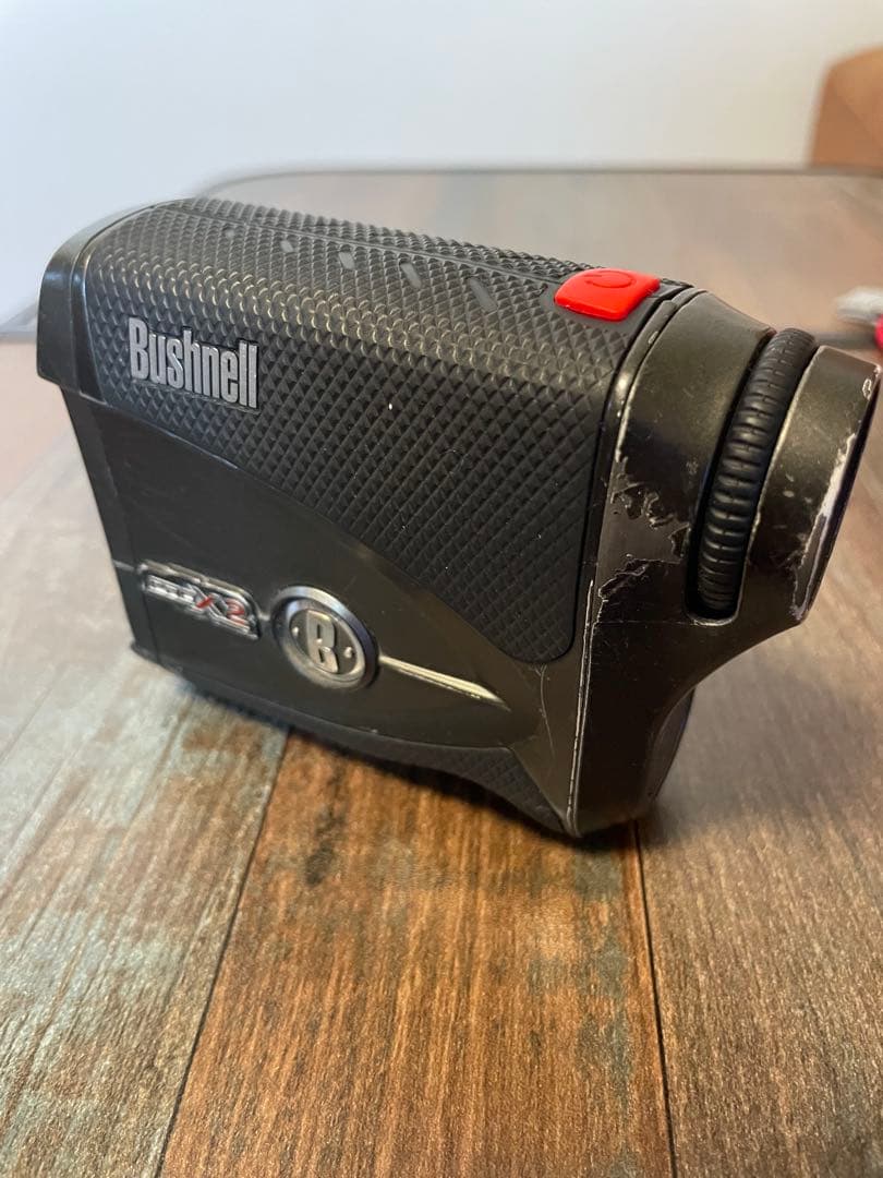 Bushnell ゴルフ用レーザー距離計 専用ケース付き