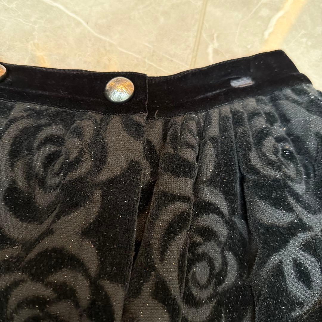 CHANELバラ模様 ブラック フレアスカート34