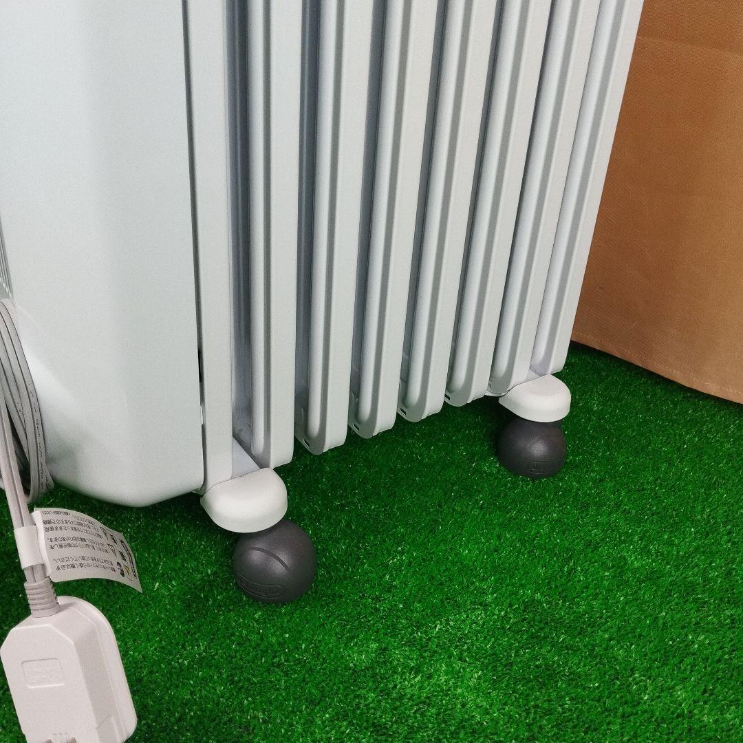 極美品　DeLonghi デロンギ　オイルヒーター RHJ35M0812-DG