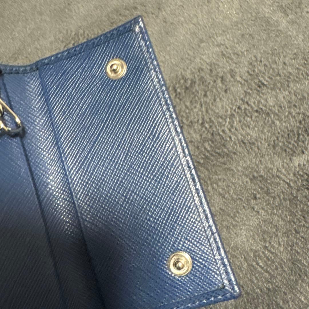 美品　PRADA 三角ロゴ　キーケース　6連　ブルー系　サフィアーノレザー　青