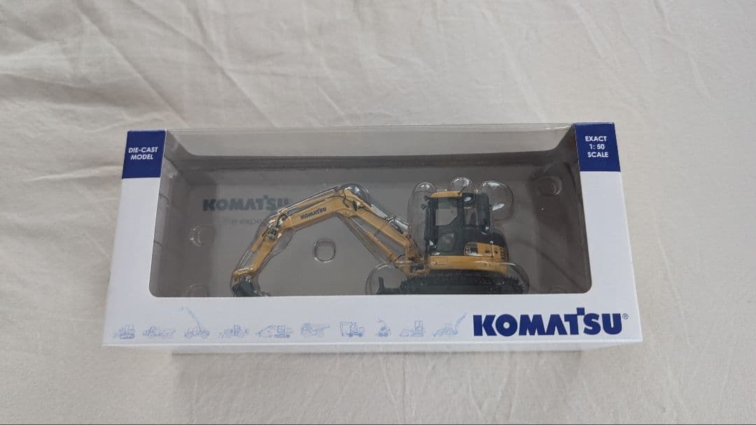 KOMATSU コマツ　PC 88MR 油圧ショベル　1/50