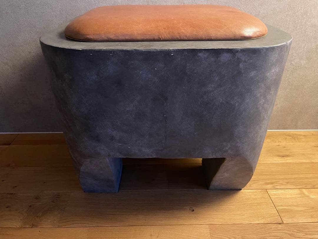 スツール Stool and Cushion for 101 