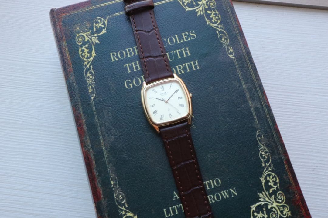 SEIKO シャリオ tank 6030 レクタンギュラー ゴールド 稼動品