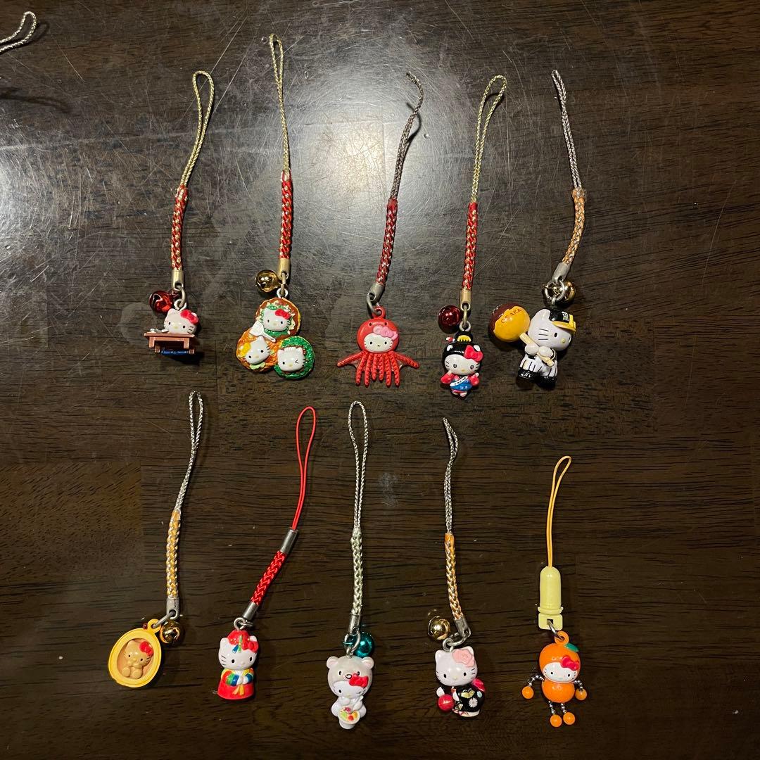 【激レア】ご当地キティ　ストラップ 33個セット