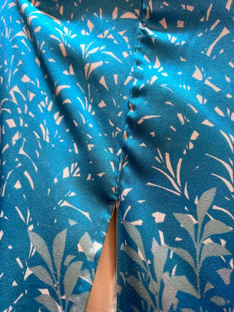 花柄振袖 青系 青いグラデーション袴