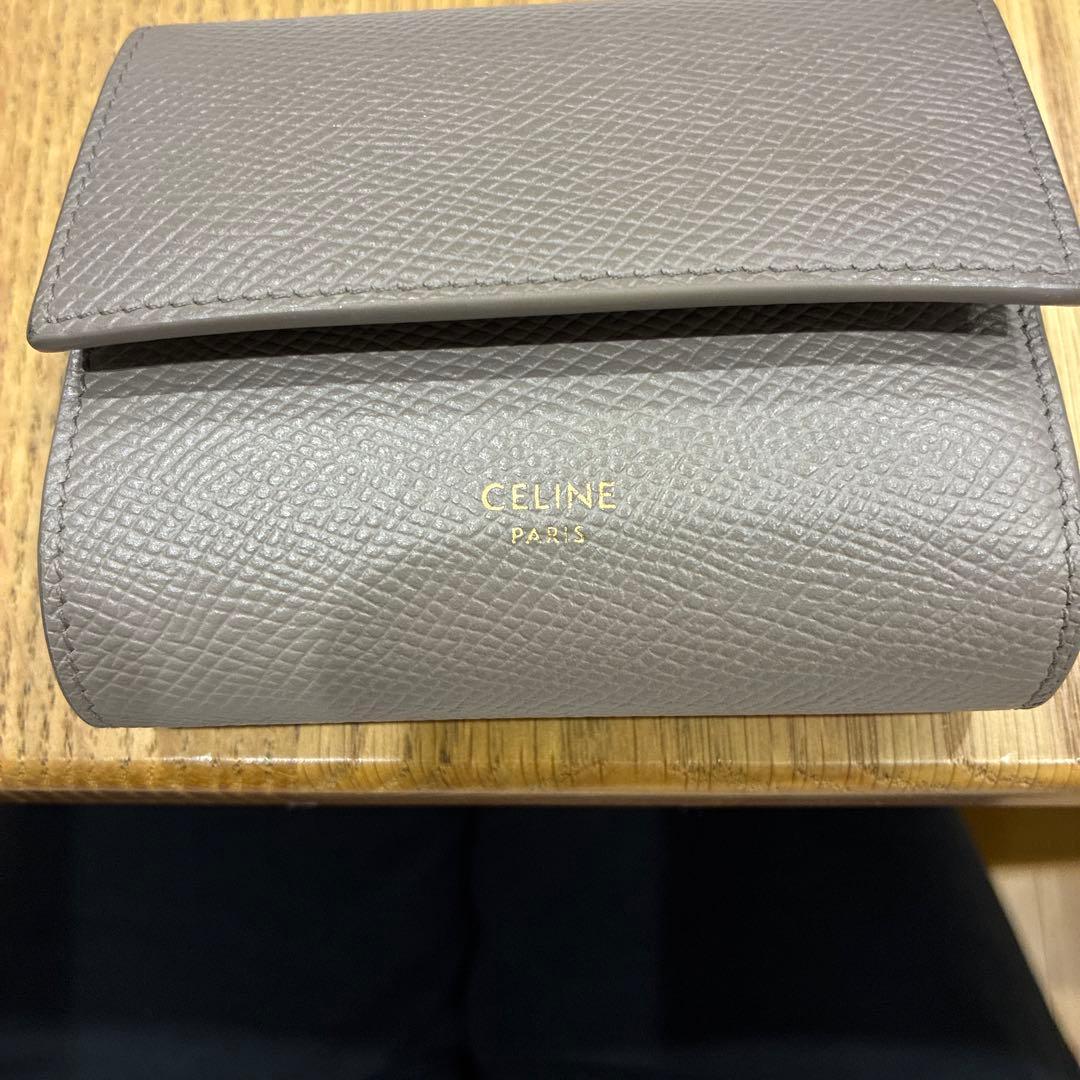 CELINE♡ 三つ折り財布　グレージュ美品！
