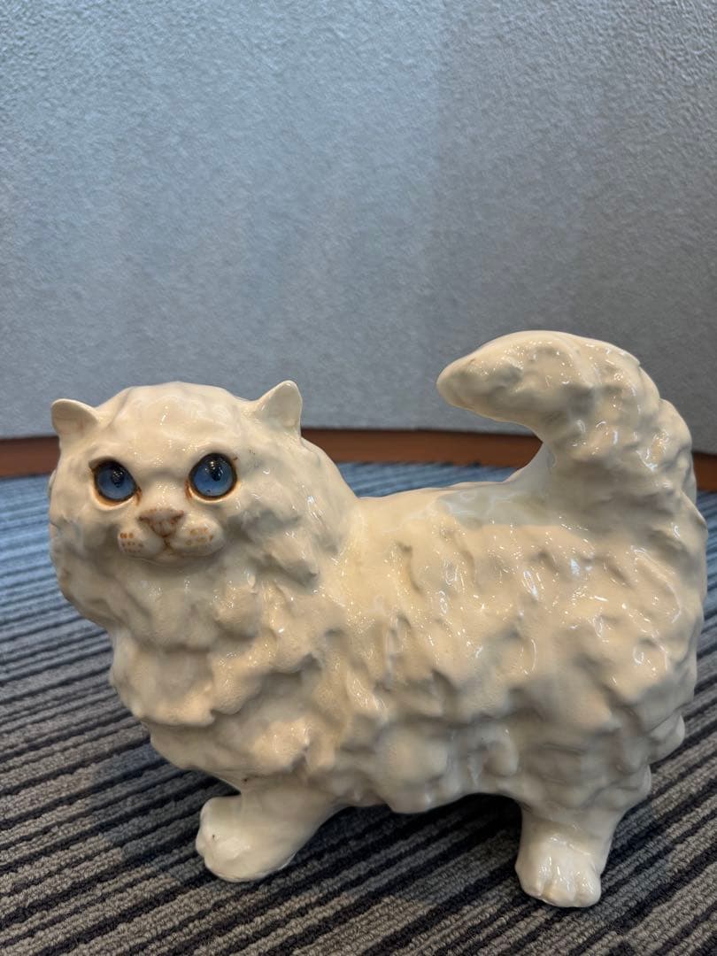 ウィンスタンレイキャット(ケンジントンキャット)　ペルシャ猫　サイズ4置物