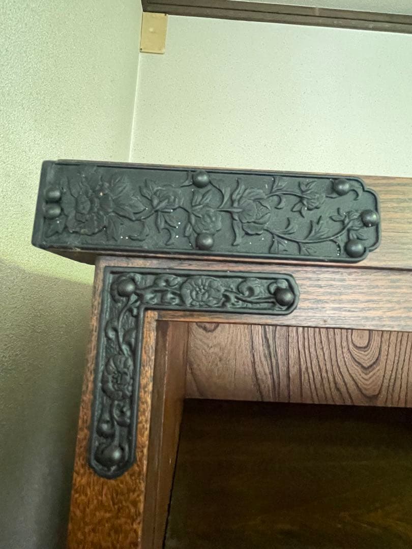 破格送料無料 アンティーク/水屋箪笥/食器棚/ガラス棚/ダイニングボード