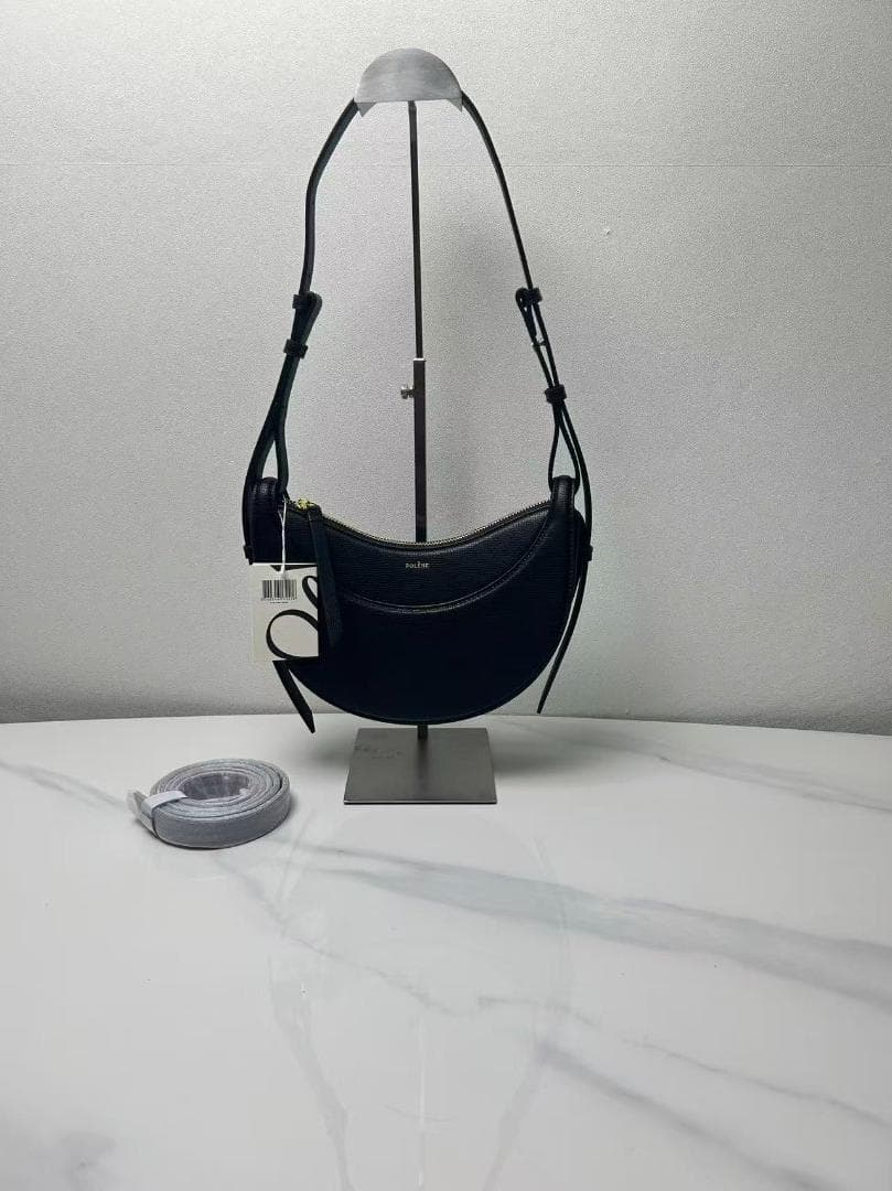 ポレーヌ Numéro Dix ショルダーバッグ ブラック