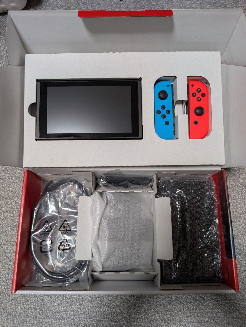 【美品】ニンテンドー スイッチ本体 ネオンレッド バッテリー強化版【おまけ付】