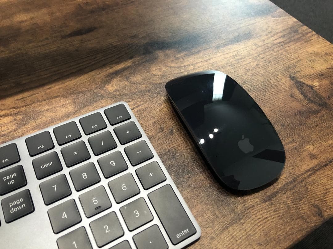 iMac Pro 27インチ MQ2Y2J／A 32GB SSD1TB