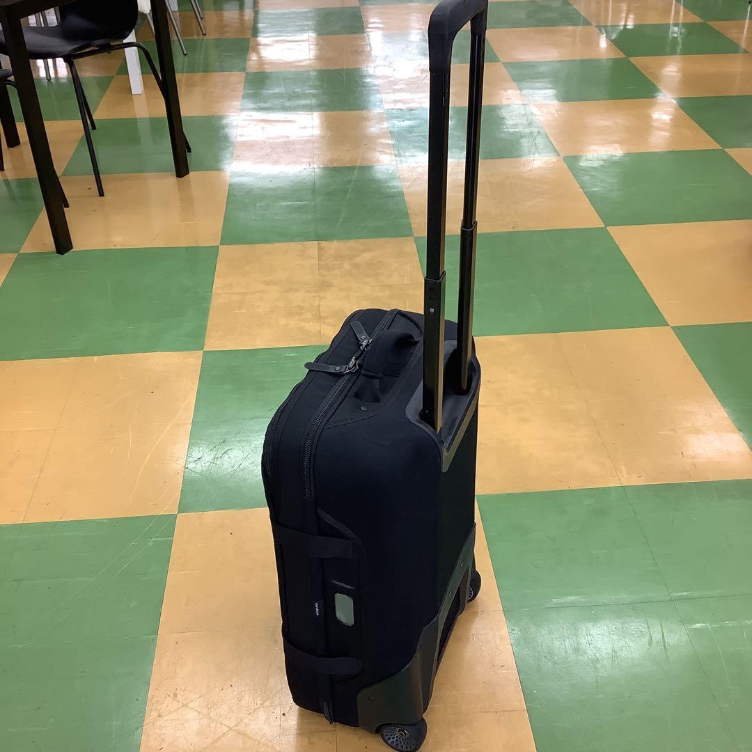 1833 ナイキ　キャリー　スーツケース