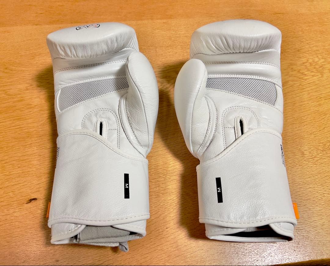 RIVAL RB50 Mサイズ 本革ボクシンググローブ
